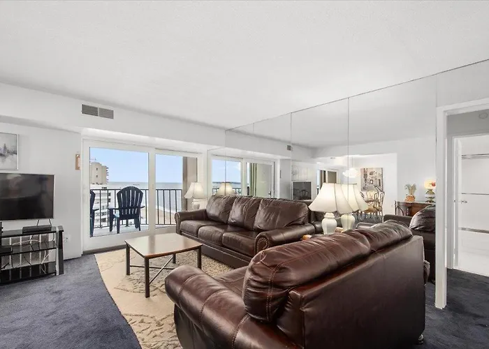 2 Bedroom With Ocean View & Outdoor Pool! Ocean Stadt