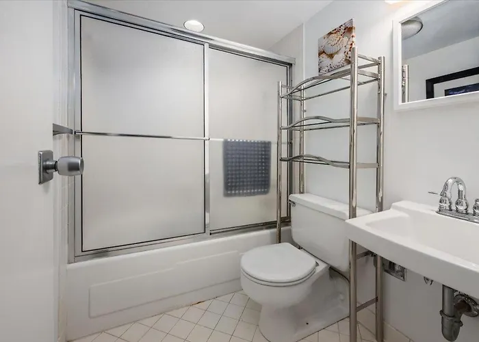 2 Bedroom With Ocean View & Outdoor Pool! * Ocean Stadt