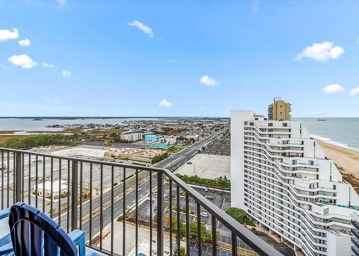2 Bedroom With Ocean View & Outdoor Pool! * Ocean Stadt