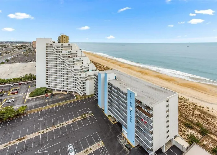 2 Bedroom With Ocean View & Outdoor Pool! Ferienhaus